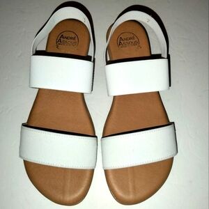Andre Assous (Size 10) White Nigella Elastic Sling Open Toe Casual Sandals